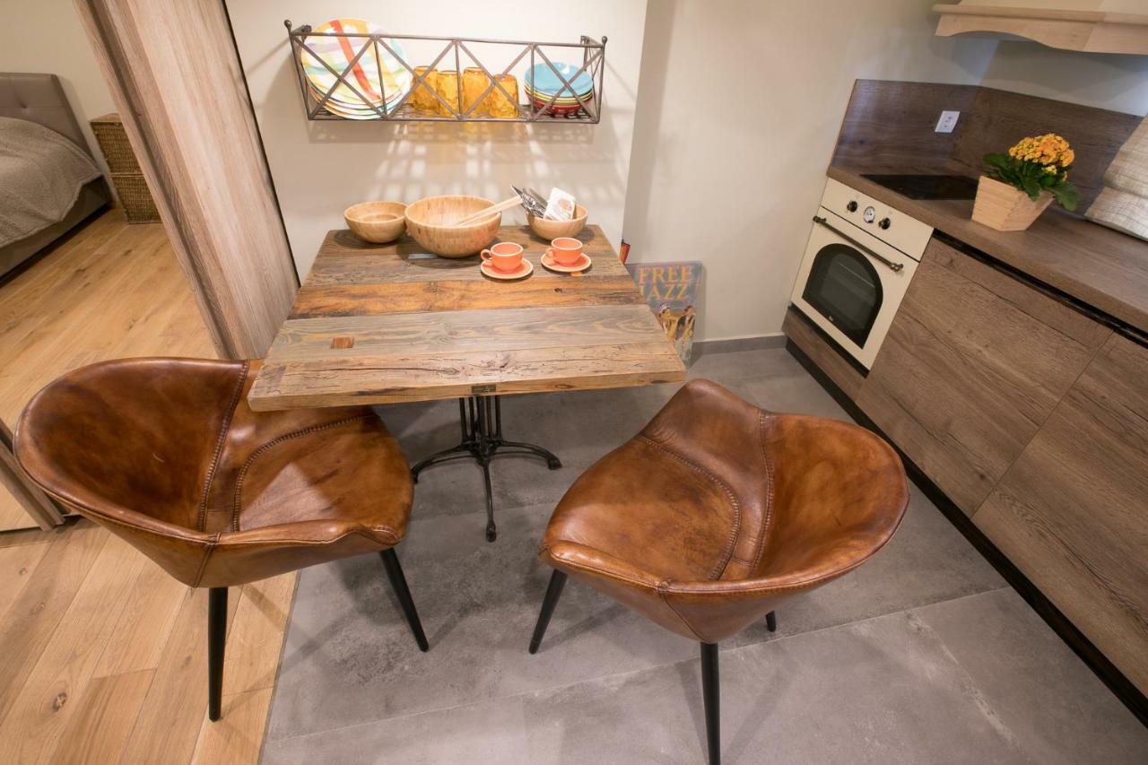 - Center Apartment *